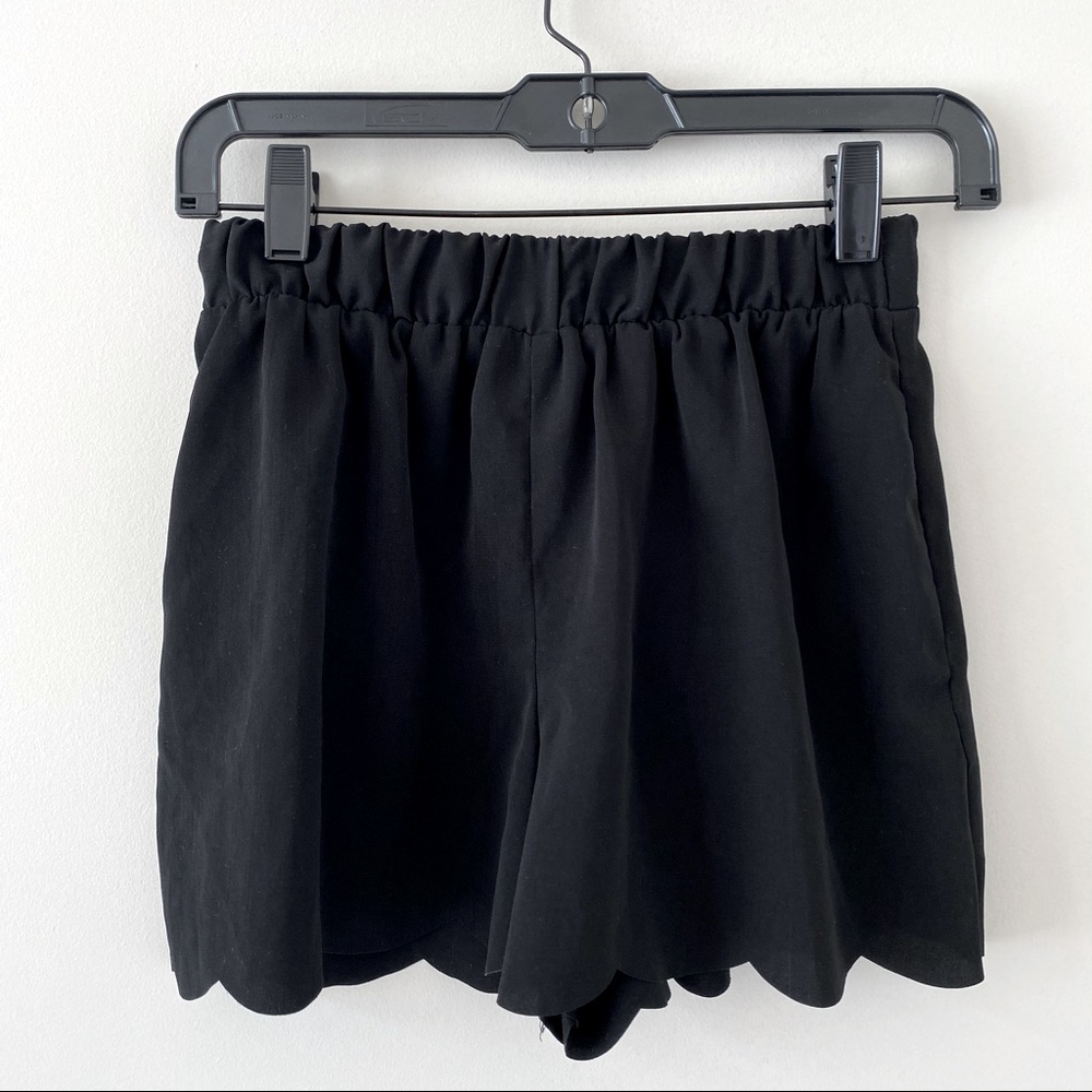 Aqua Black Shorts from Bloomingdales Size XS Excellent Condition